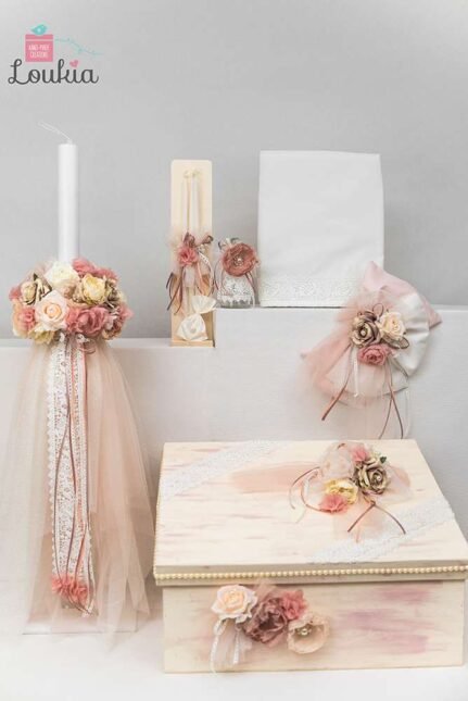 set kouti louloudia dantela