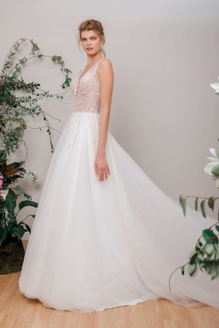 Elena front 1 scaled